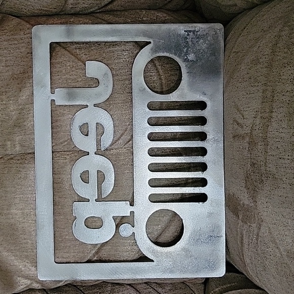 Jeep Licensed Metal Sign - Picture 2 of 3